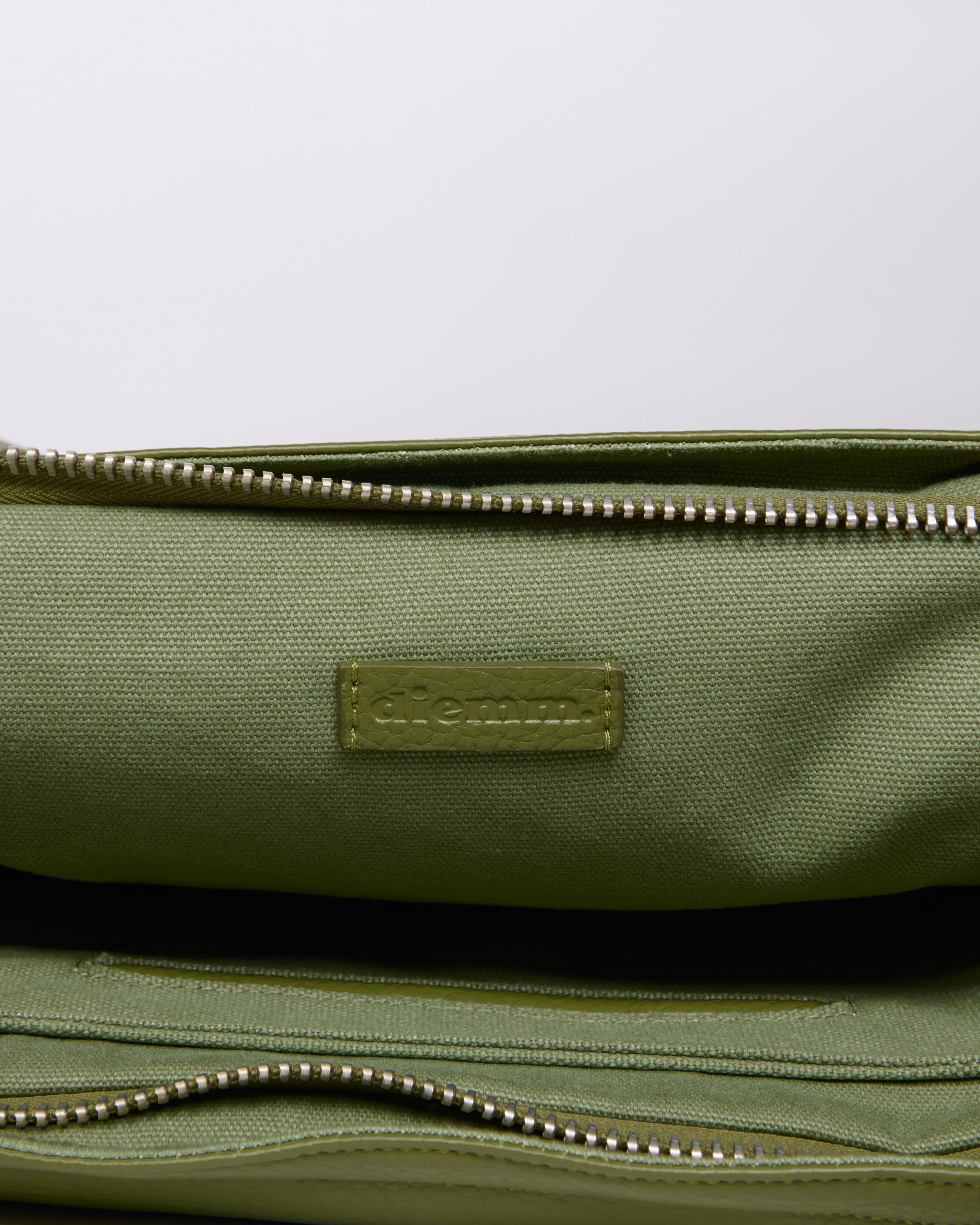 LA BOURSE / Vert olive